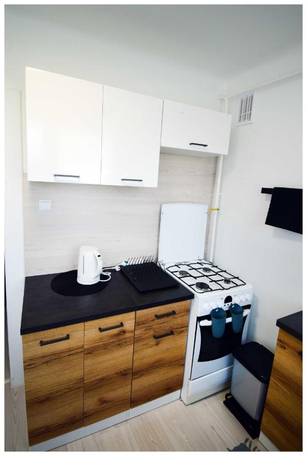 Color24 Centrum Nisko Apartman Kültér fotó